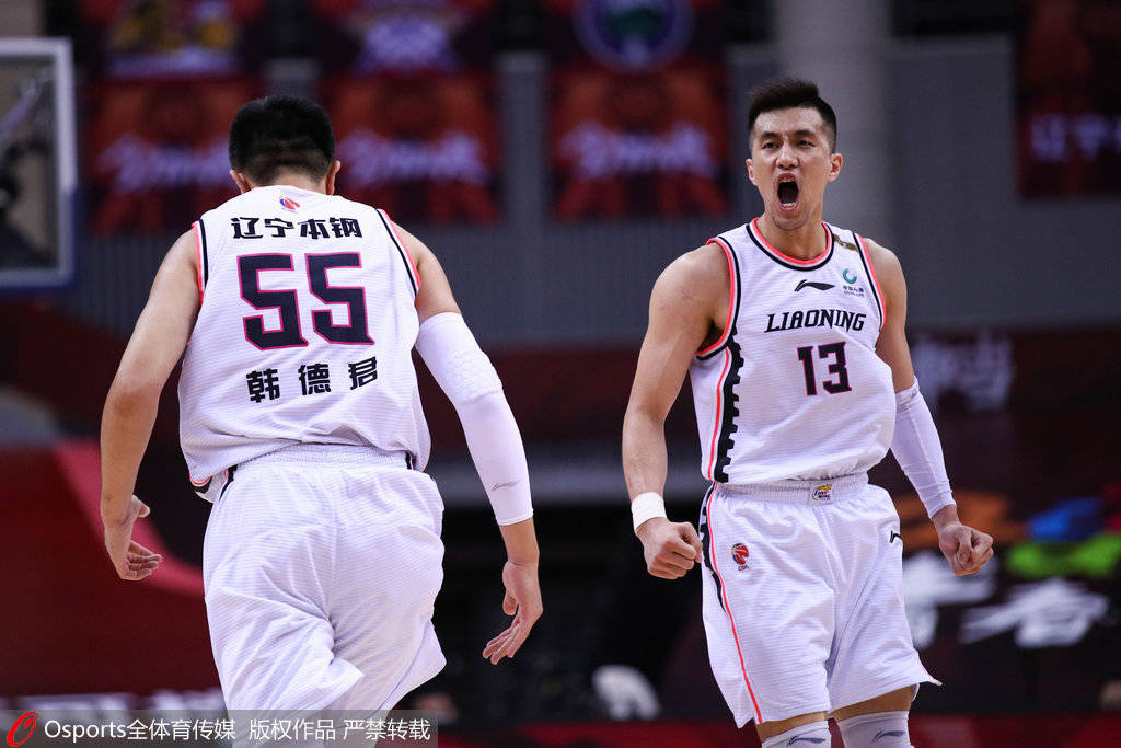 新疆队横扫福建队,克莱统治全场 新疆队横扫福建队,克莱统治全场
