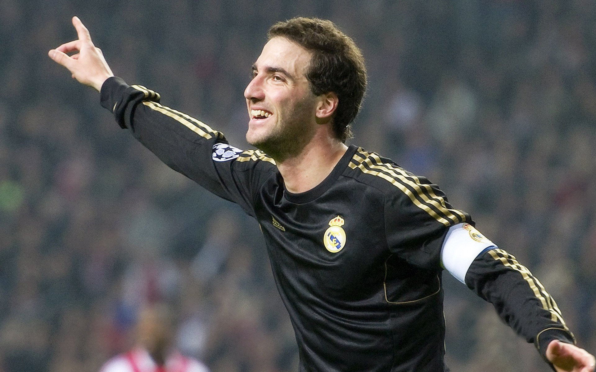 内线崩塌与血肉长城,当西亚卡姆的暴力美学碾过浙江的东方韧性