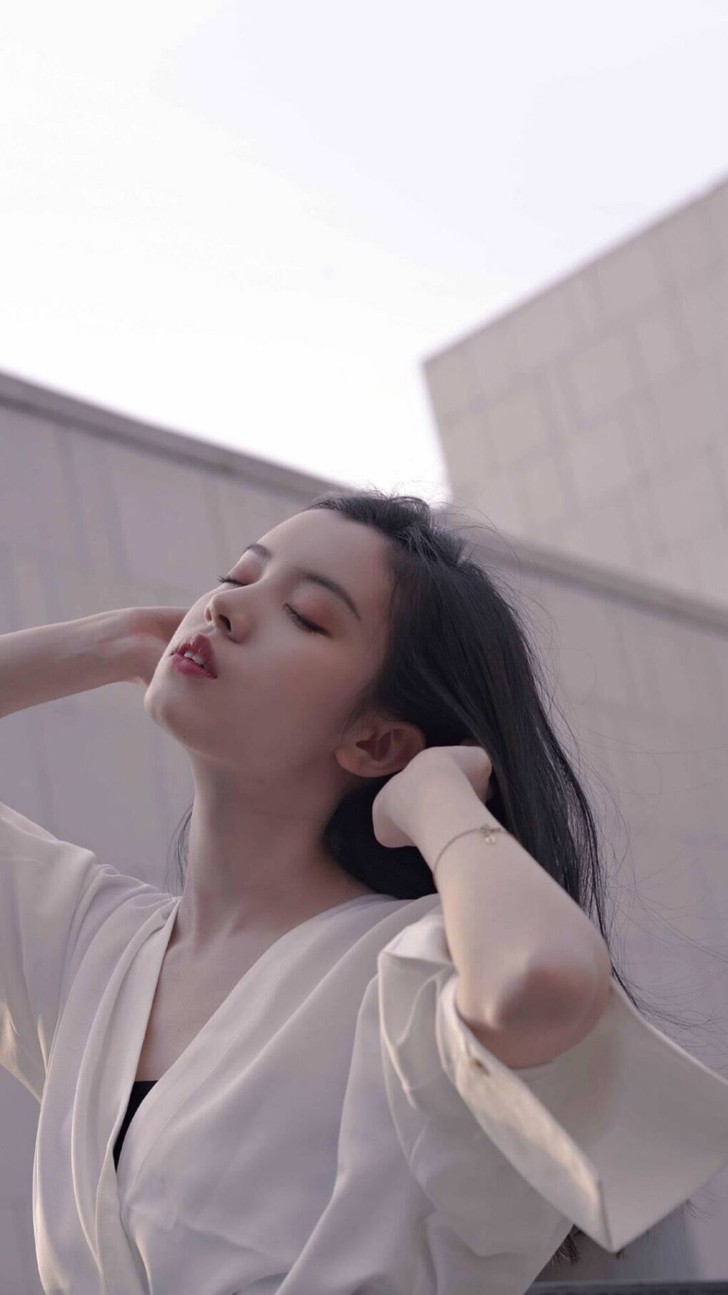 开云体育入口-足球梦的印证，阿尔瓦雷斯用实力书写传奇，新西兰完胜秘鲁背后的竞技交响