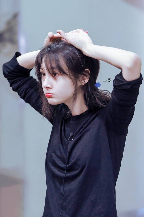 开云sport-跨时空对决，北京队鏖战马刺，哈登末节12分定乾坤